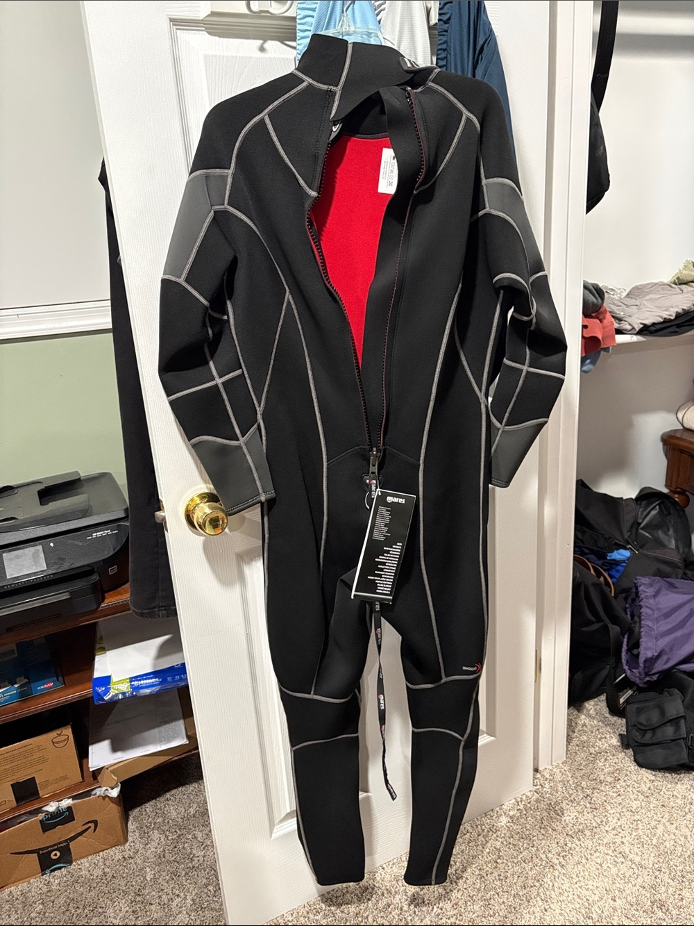 Black Ski & Snow Jacket with Red Interior Lining